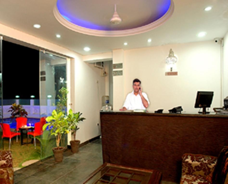 Rishikesh Inn By One Hotels Rishīkesh Esterno foto